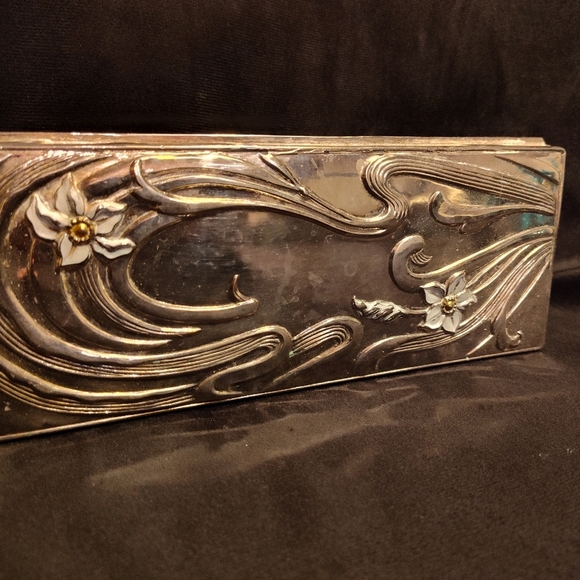 Victorian HEAVY Victor Silver, Silver Plate  High Relief Jewelry Casket c.1880 - Picture 4 of 6